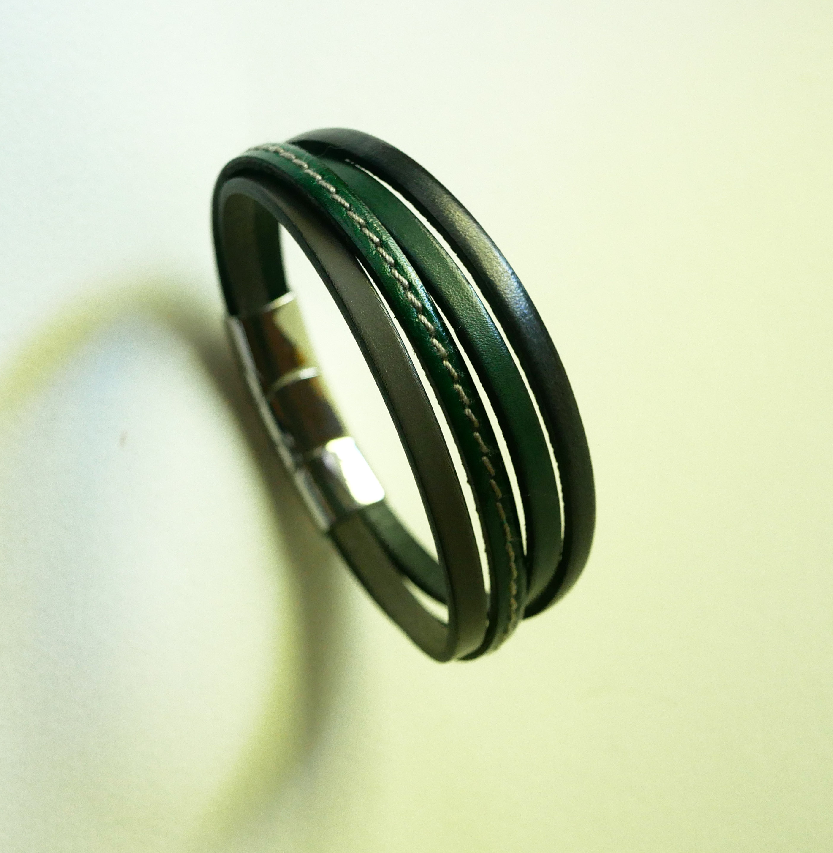Bracelet manchette multi cuirs Verts & Gris pour homme