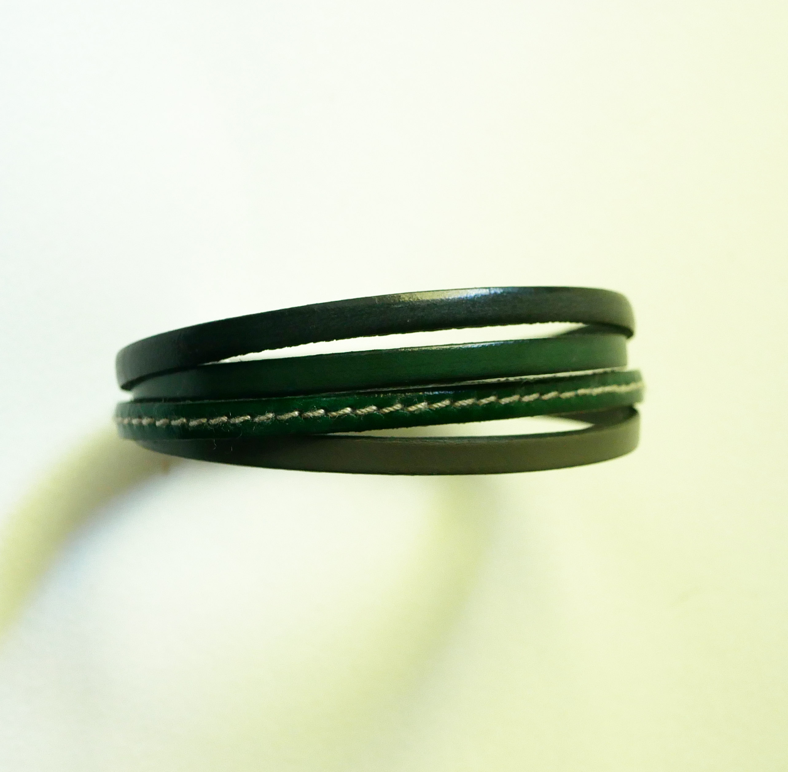 Bracelet manchette multi cuirs Verts & Gris pour homme