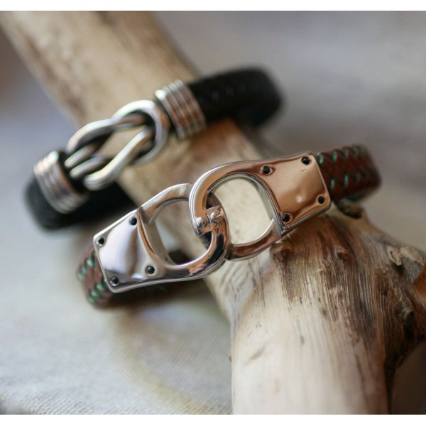 Bracelet menottes au cuir tressé couleur et taille au choix