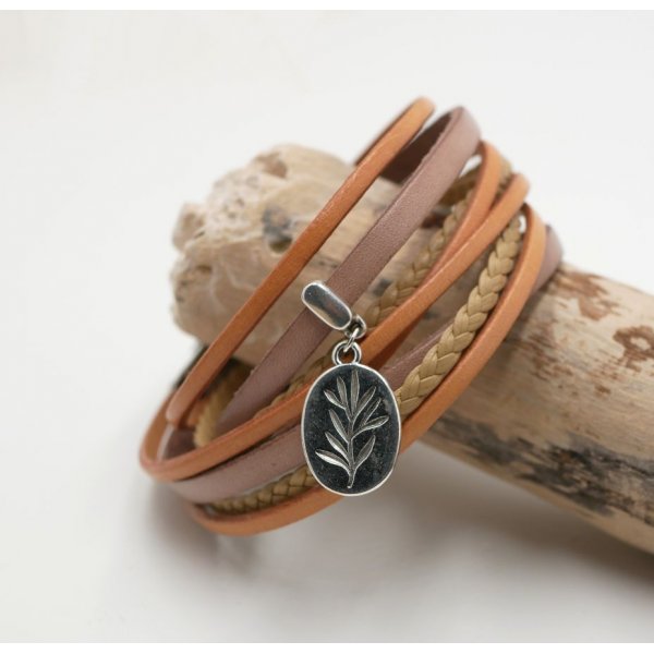Bracelet multi cuirs pendentif tons beiges personnalisable 
