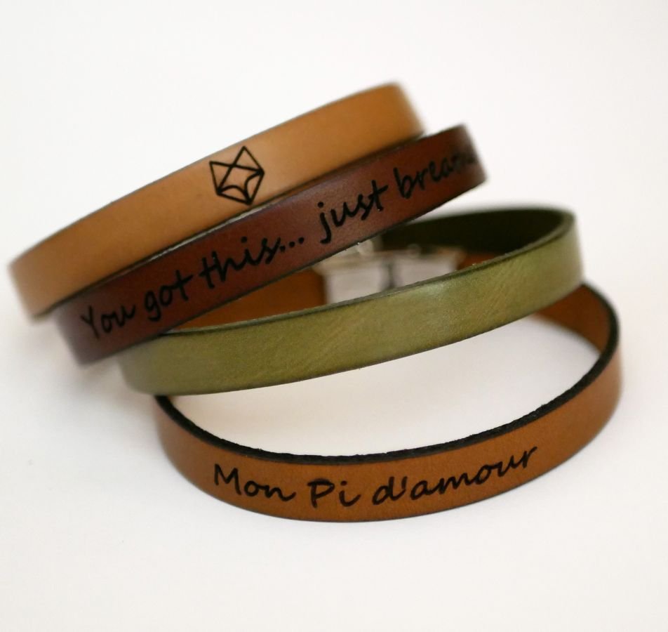 Bracelet en cuir gravé personnalisable pour homme fermoir au choix 