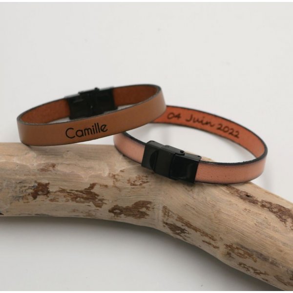 Bracelet r&eacute;glable en cuir au fermoir ajustable noir &agrave; personnaliser par gravure 