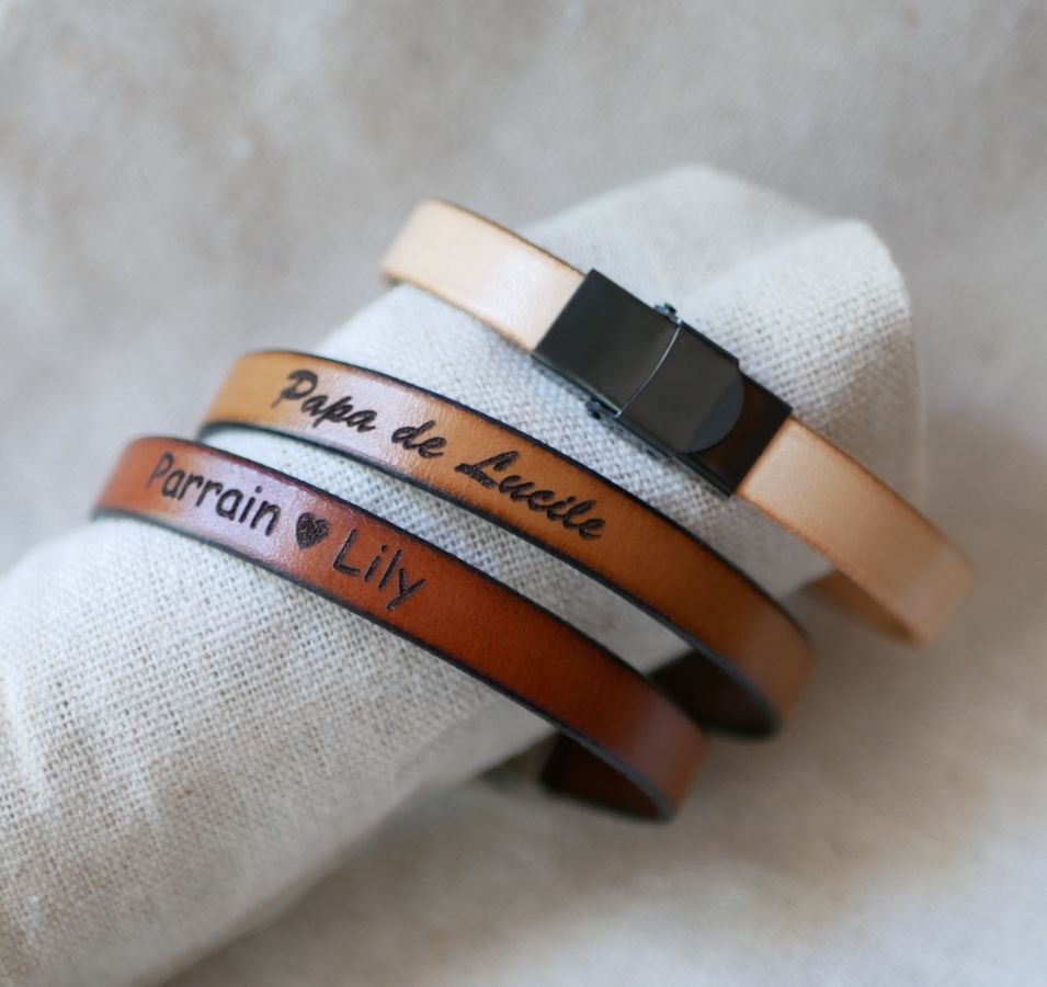 Bracelet réglable en cuir au fermoir ajustable noir à personnaliser par gravure 