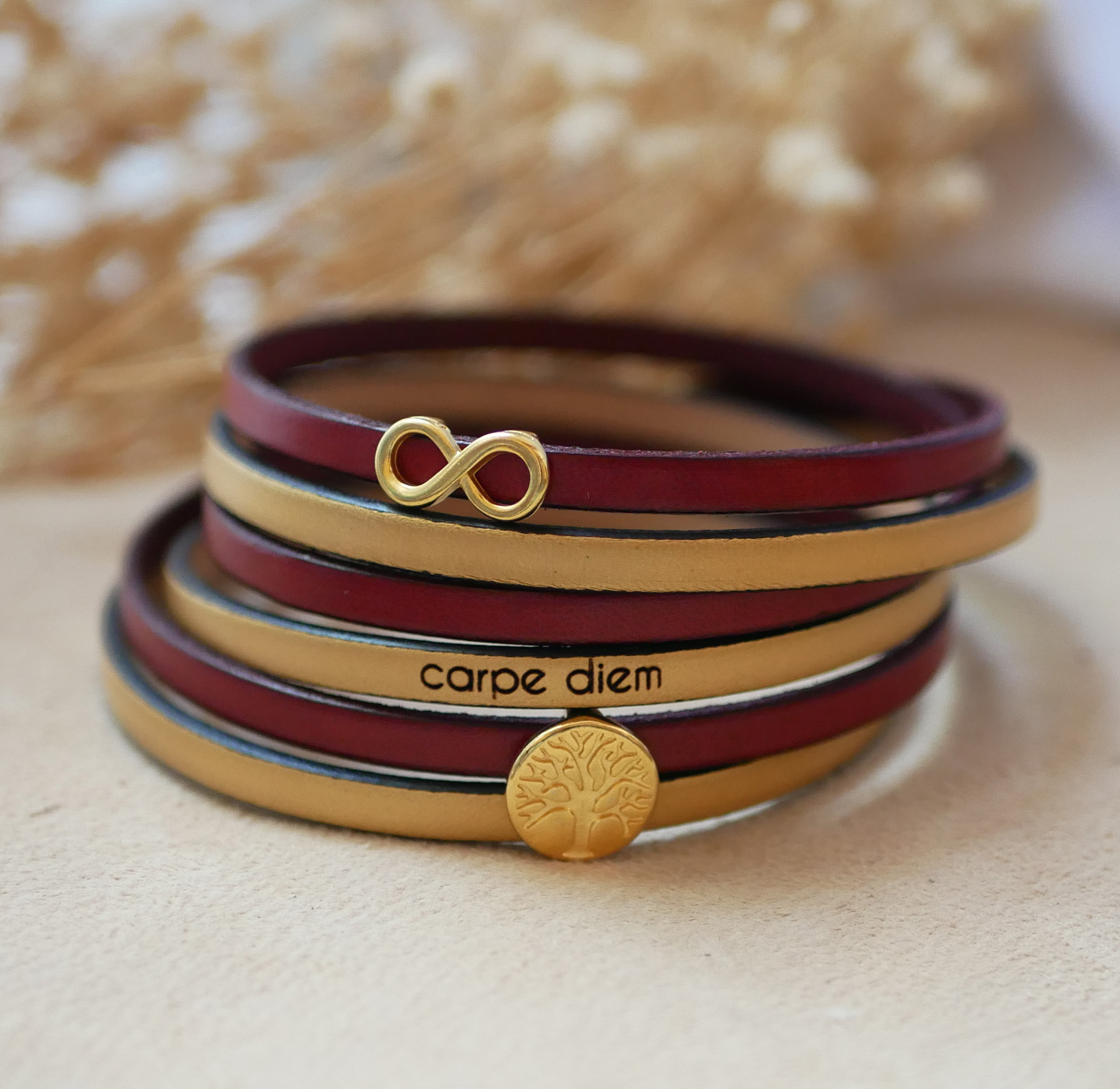 Bracelet multi-tours en cuir symbole infini et cabochon arbre de vie doré à personnaliser  