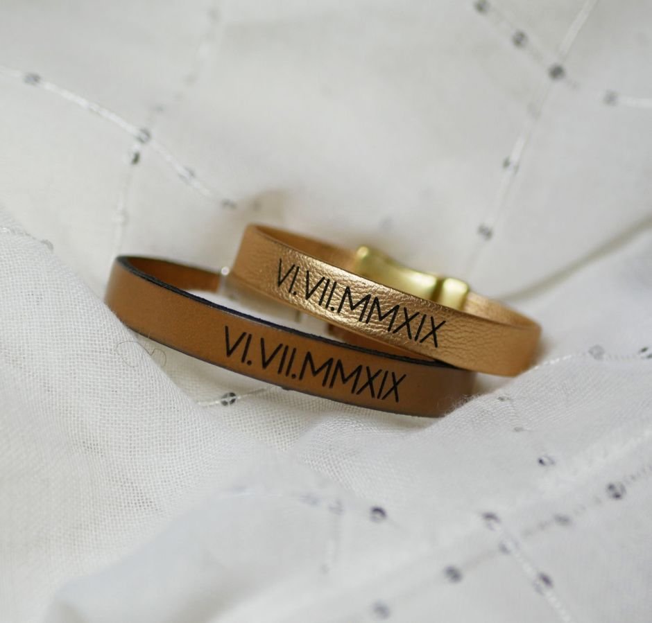 Cadeau pour couple : 2 bracelet cuir personnalisés par gravure 