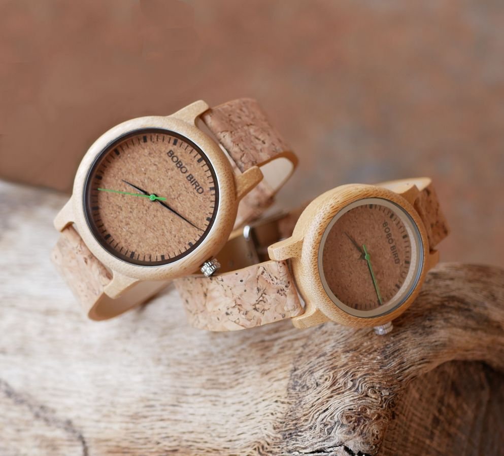 Cadeau couple montres bois et bracelet liège à personnaliser