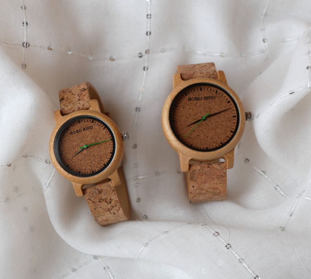 Cadeau couple montres bois et bracelet liège à personnaliser
