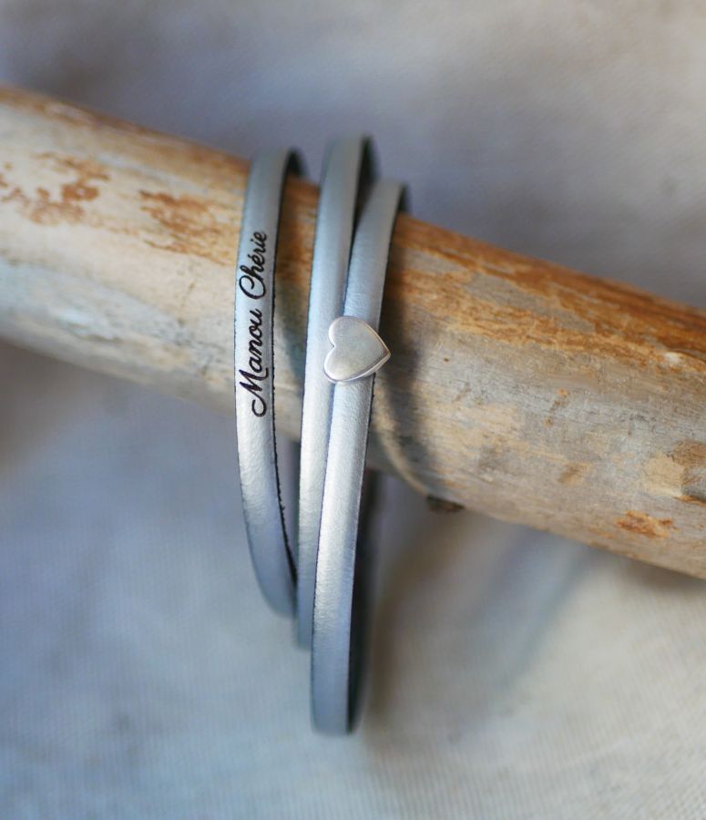 Coffret cadeau femme avec bracelet cuir personnalisable + chouchou assorti +  bijou marque page au cabochon