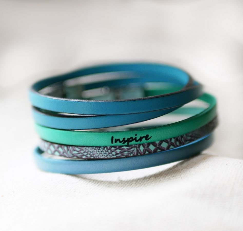 Ensemble de bracelets cuir à empiler personnalisables tons bleus et verts