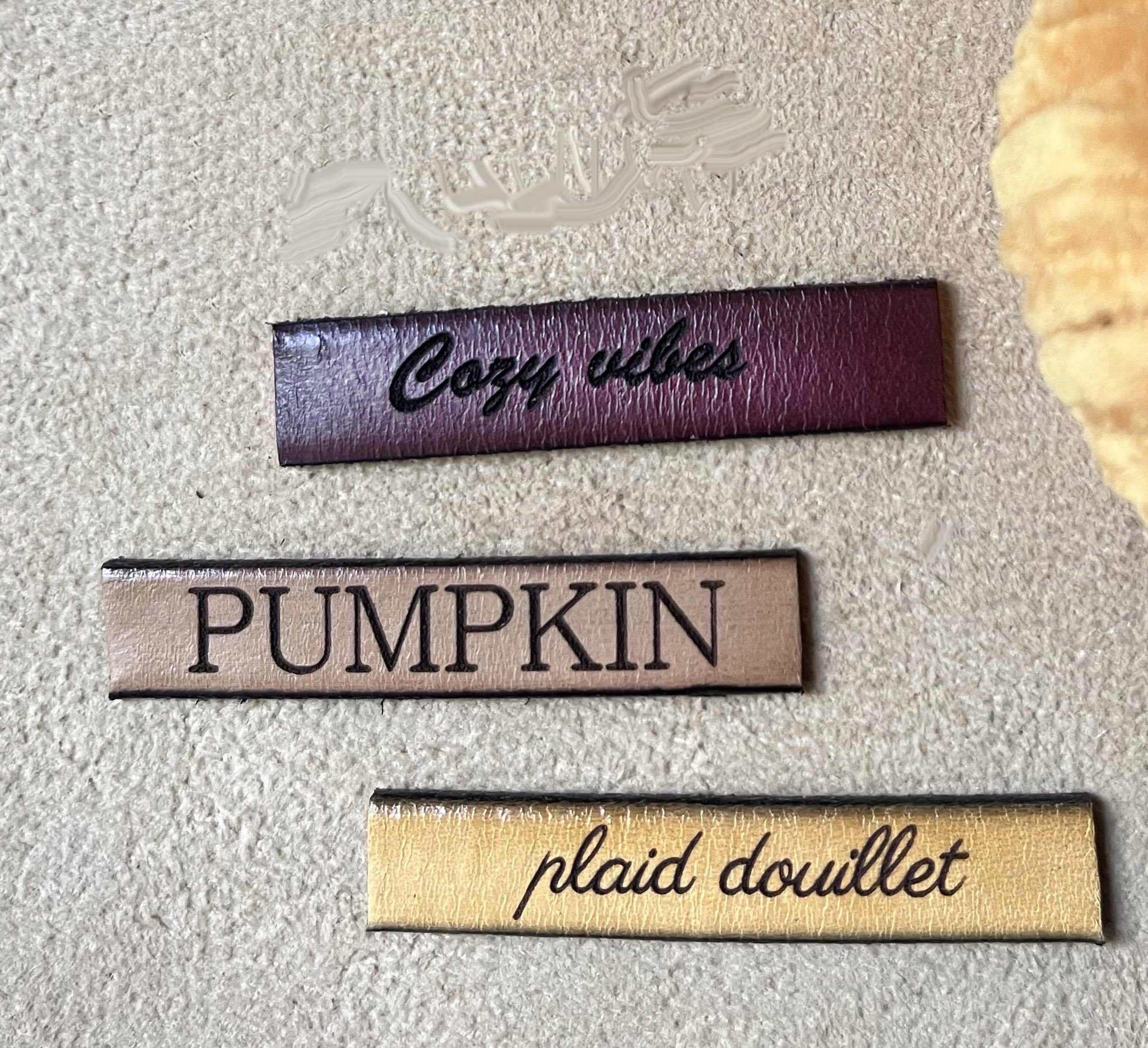 Ensemble magnets en cuir gravé thème automne 