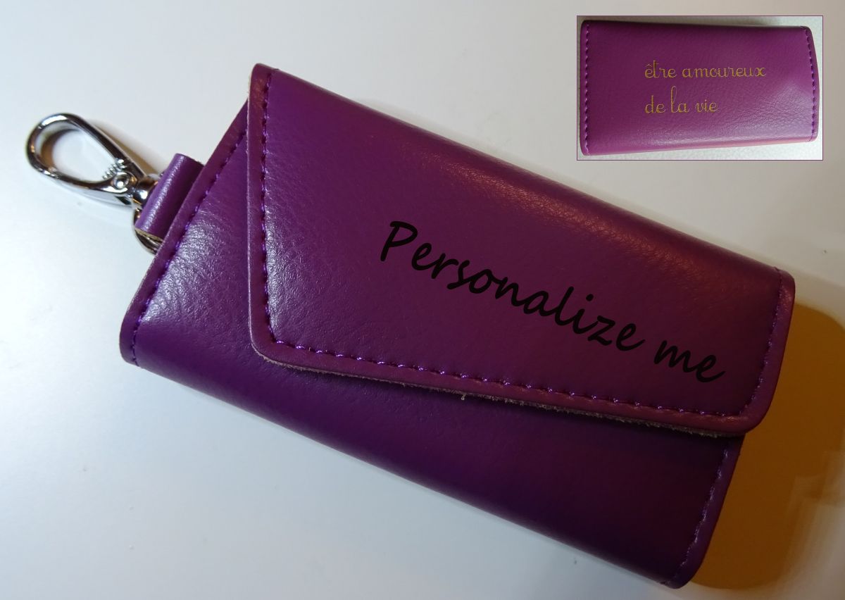 Etui porte clés en cuir Violet gravé