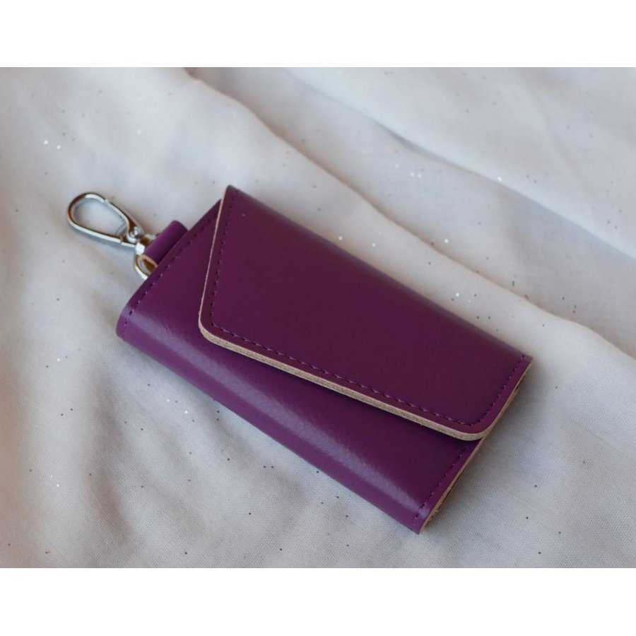 Etui porte clés en cuir Violet gravé