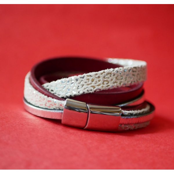 Manchette bracelet double tour en cuir blanc, argent et rouge personnalis&eacute;  