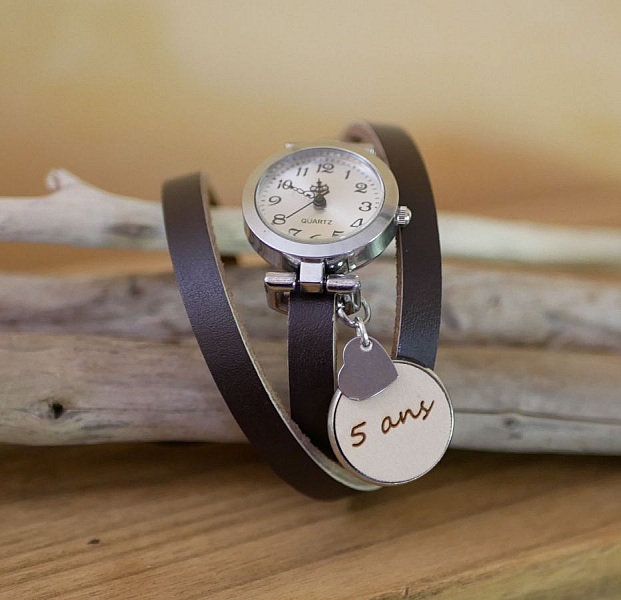 Montre argent bracelet cuir cabochon en bois &agrave; graver