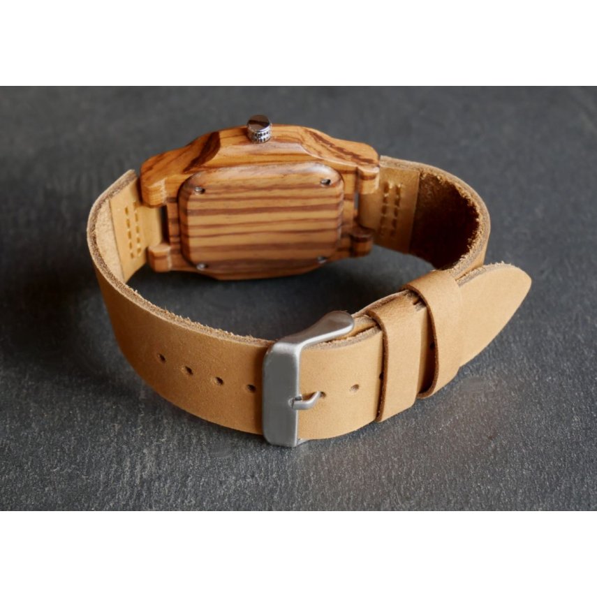 Montre en bois zébré à graver pour femme ou homme - cuir marron