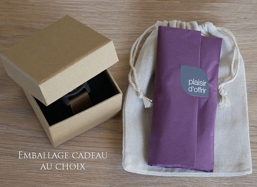 Montre en bois bambou carr&eacute;e &agrave; graver pour femme ou homme - cuir marron