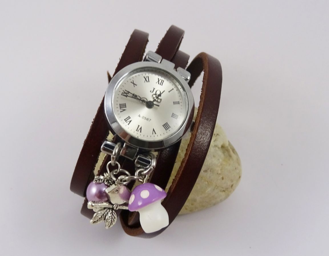 Montre bracelet Champignon mauve long bracelet cuir