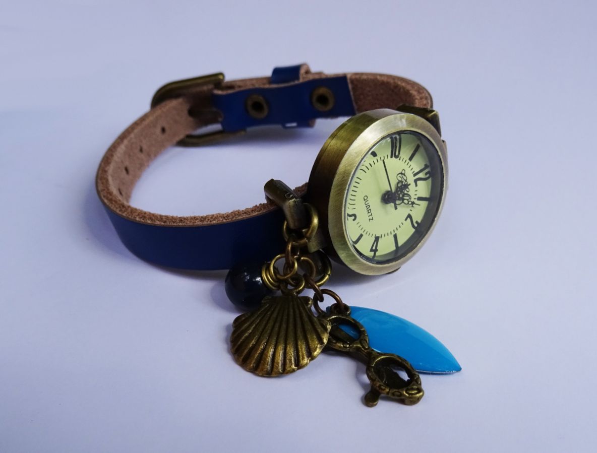 Montre bracelet cuir bleu 