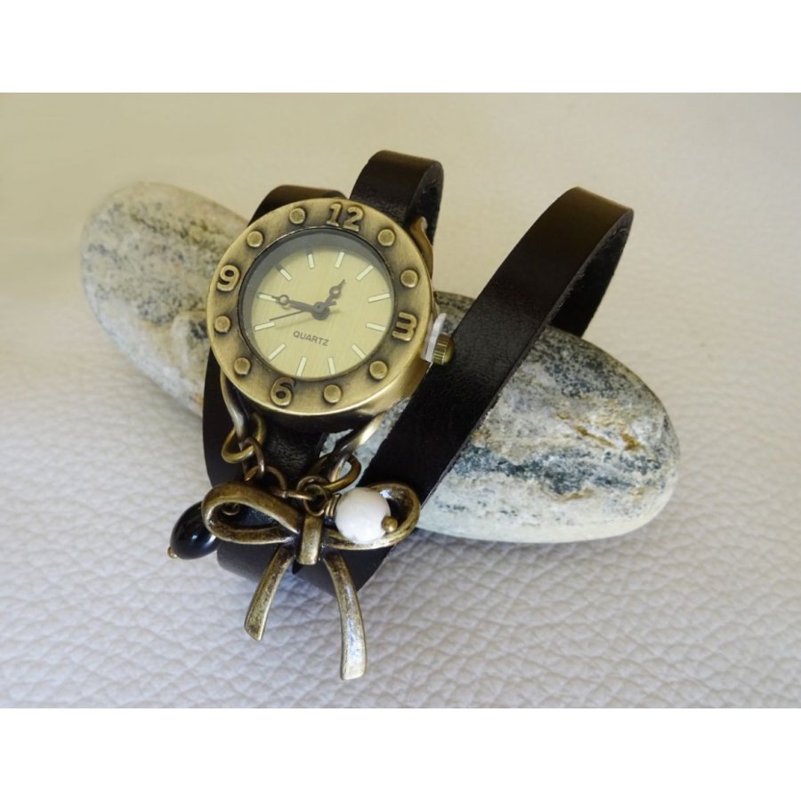 Montre bracelet cuir breloques Noeud et perles