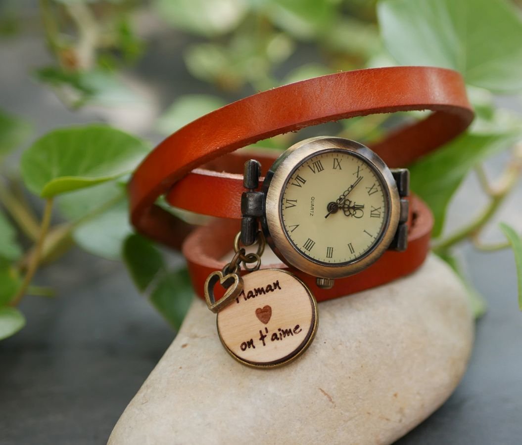 Montre bracelet cuir cabochon en bois à graver