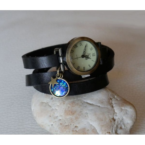 Montre bracelet cuir cabochon &eacute;cailles bleues