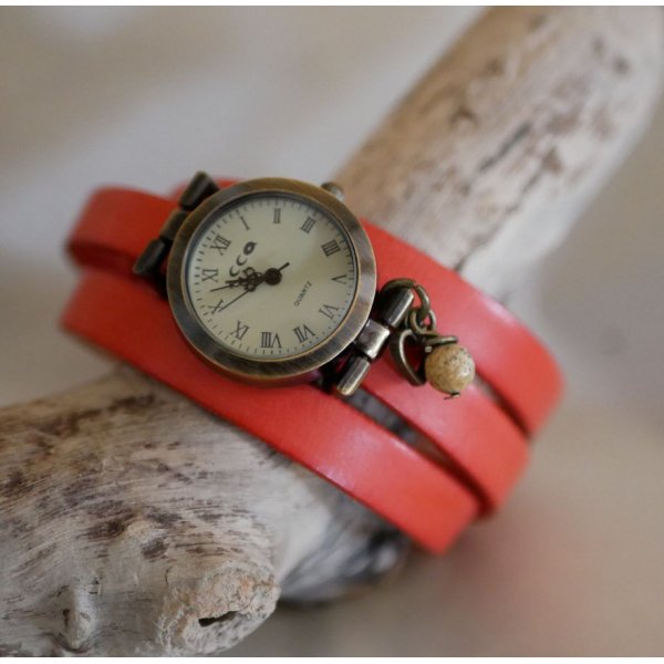 Montre bracelet en cuir 2 ou 3 tours avec perle et pendentif