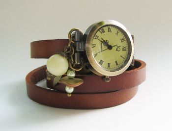 Montre bracelet cuir vintage marron Feuille