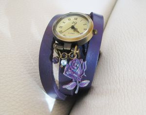 Montre bracelet cuir Violet à la Rose patinée