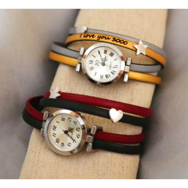 Montre bracelet cuir à personnaliser au cadran argenté et passants coeur ét étoile 