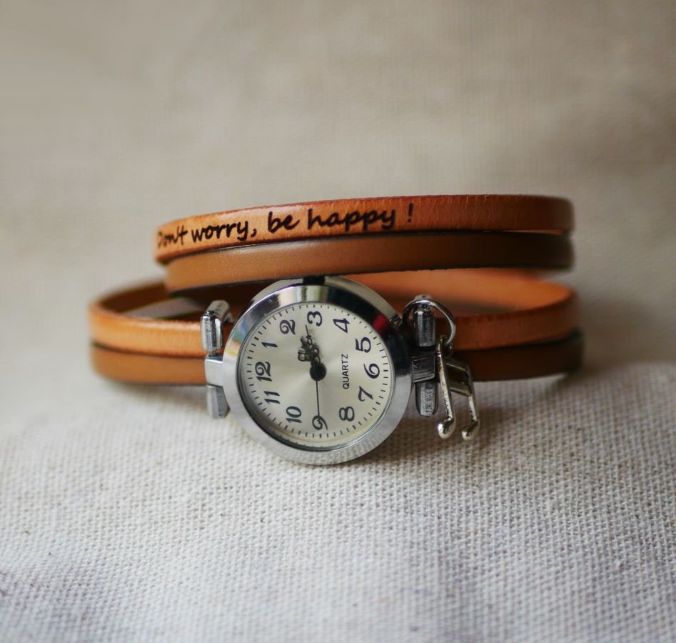 Montre bracelet double cuir cadran argenté couleur au choix à personnaliser 