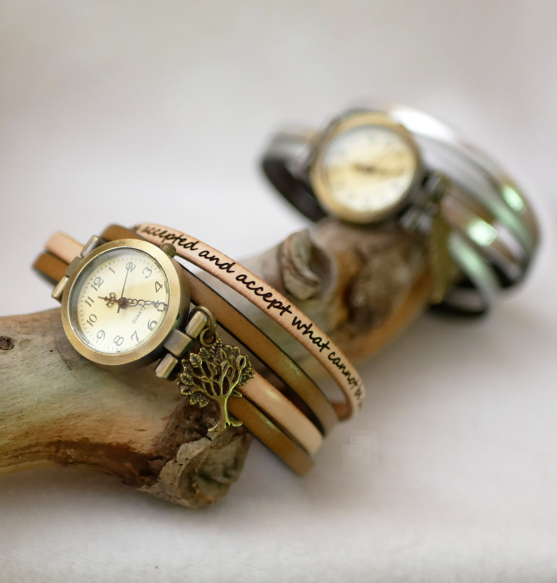 Montre bracelet personnalisé double tour en cuir duo cadran chiffres arabes