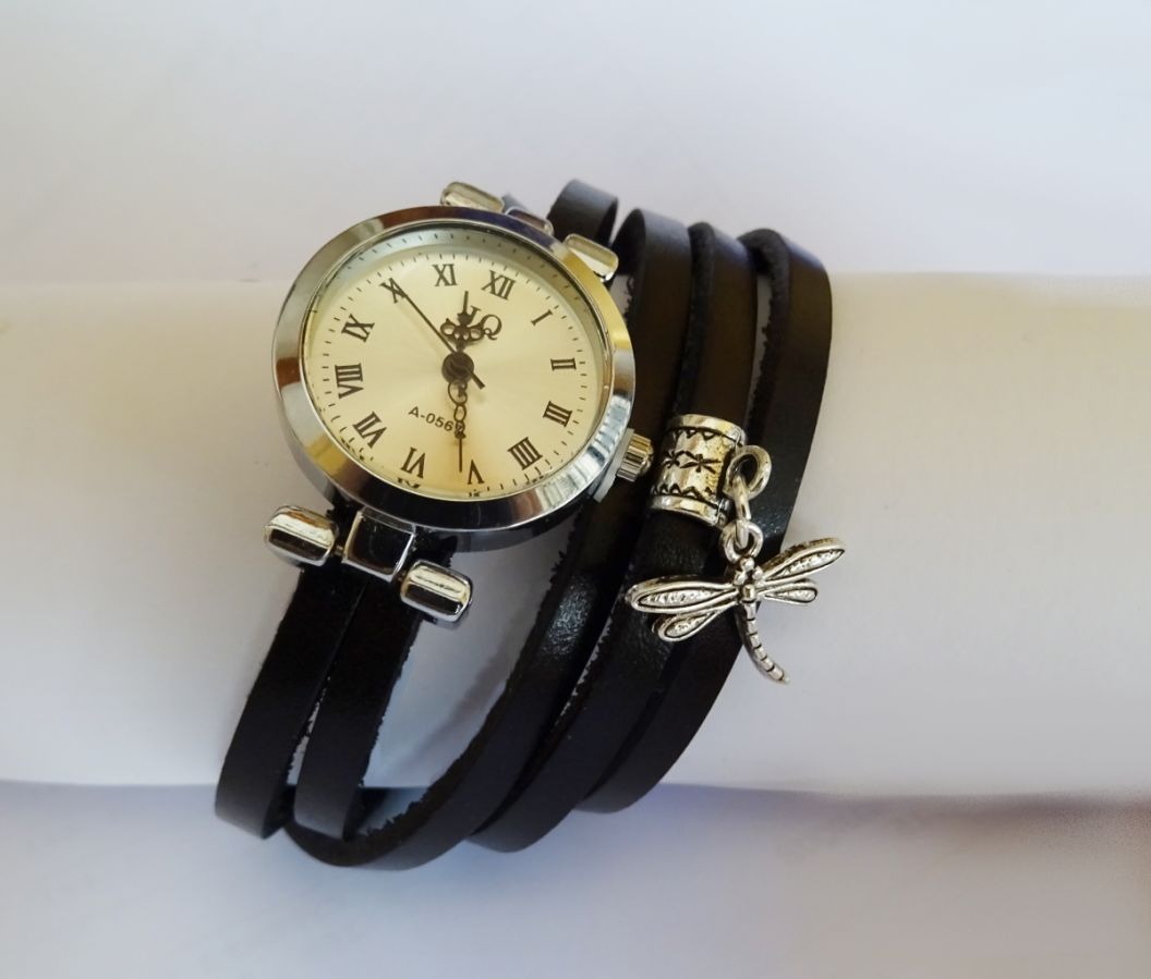 Montre bracelet en 5 tours charme Libellule