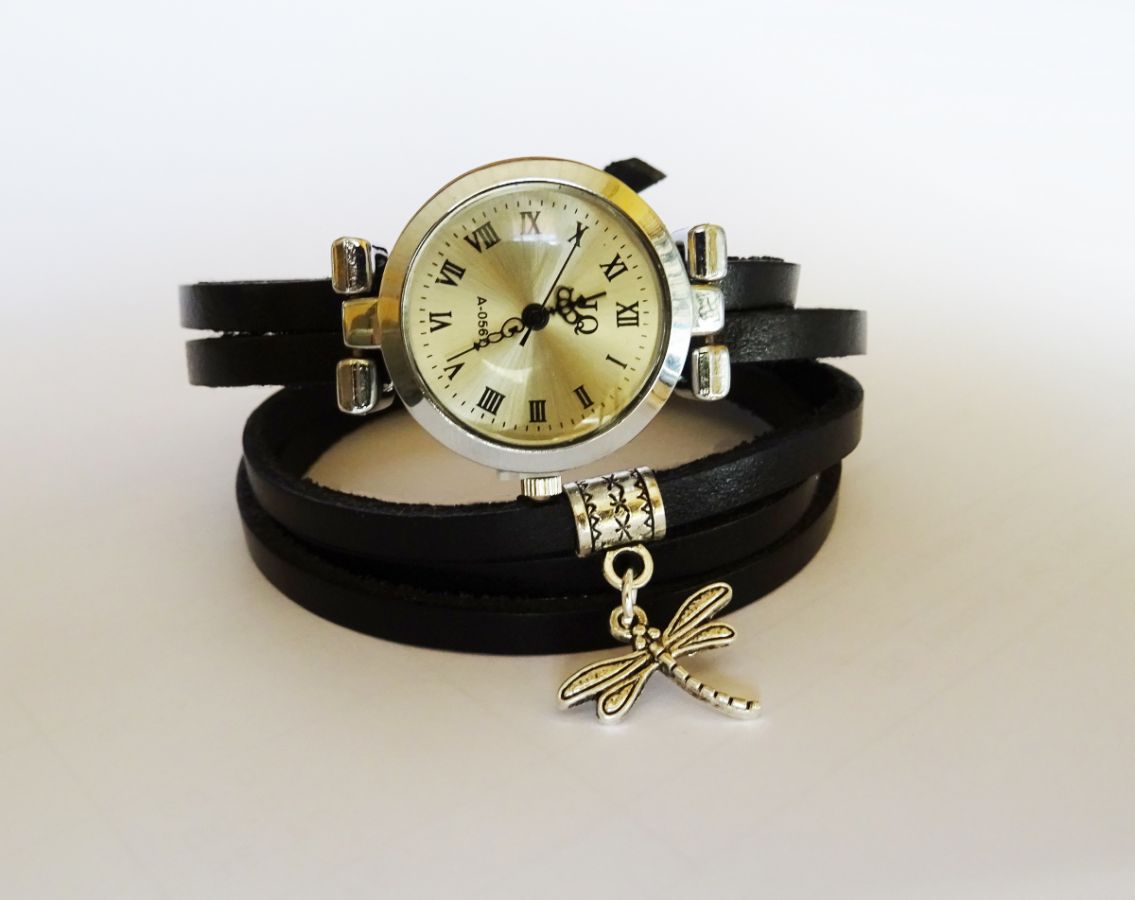 Montre bracelet en 5 tours charme Libellule