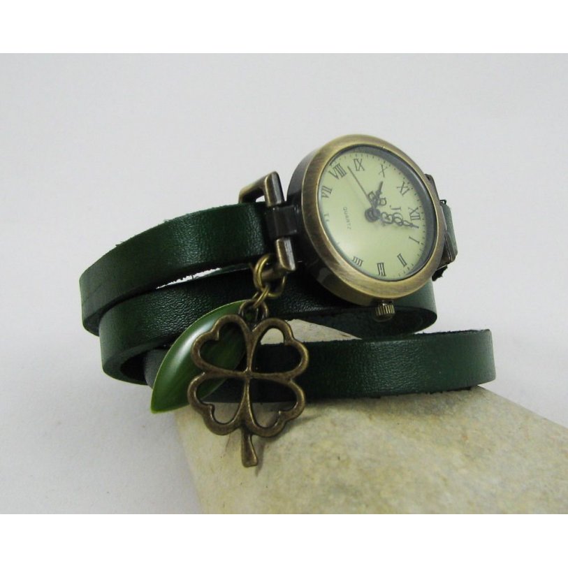 Montre bracelet Trèfle et sequin vert esprit Saint Patrick