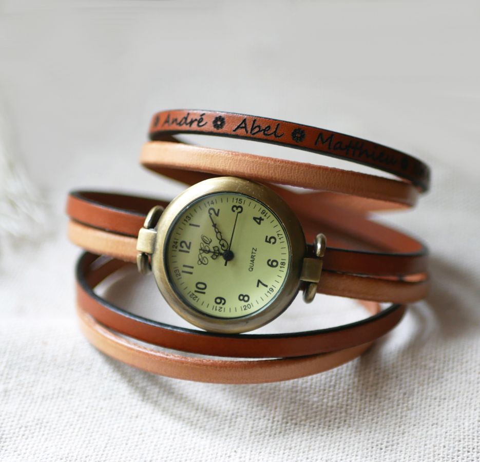 Montre gros cadran vintage bronze au bracelet triple tour cuir personnalisé