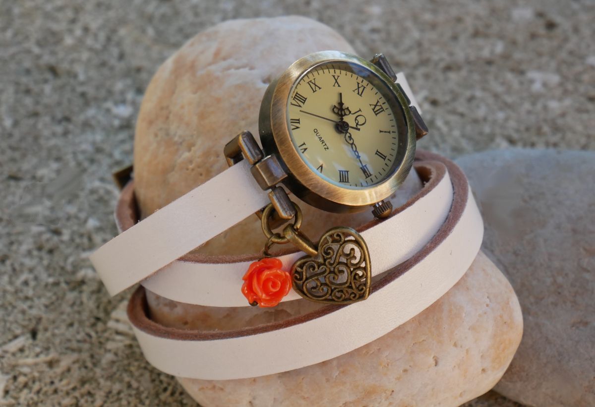 Montre Coeur et rose au choix, bracelet cuir 