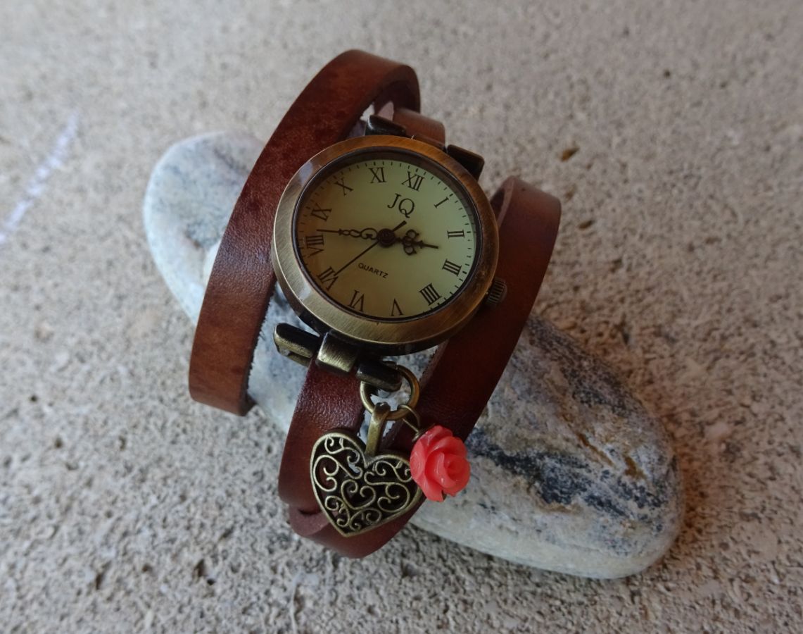 Montre Coeur et rose au choix, bracelet cuir 