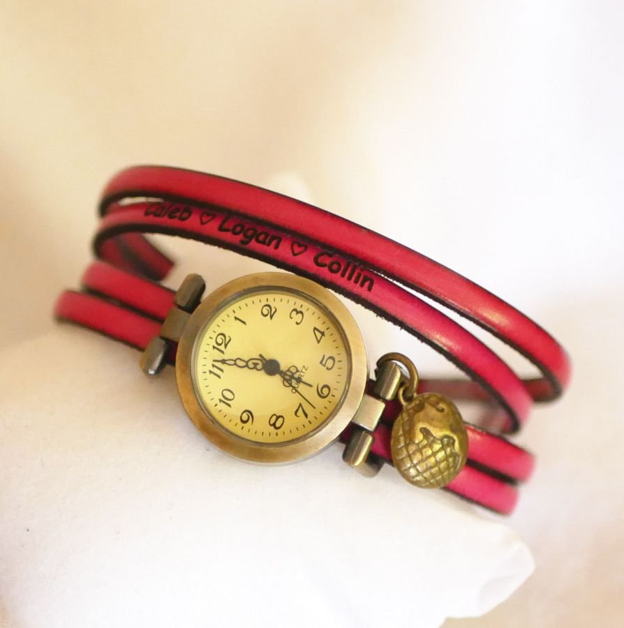 Montre femme ou fille au bracelet multi tours en cuir au choix