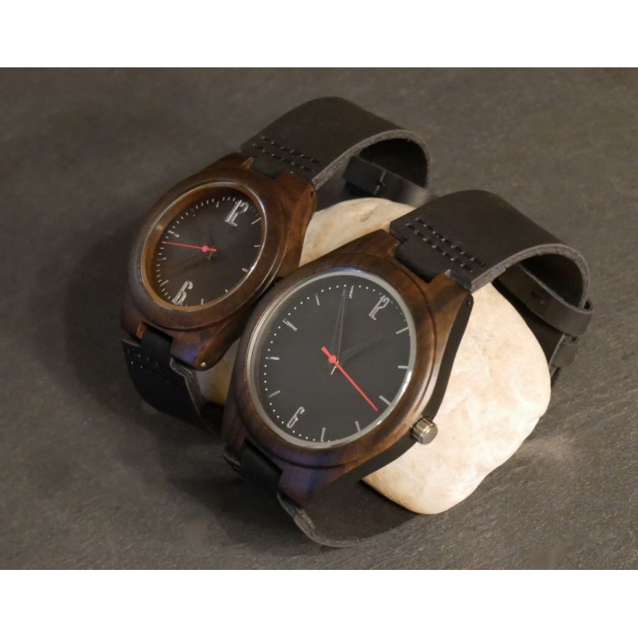 Montre petit cadran bois personnalisable sur cuir Noir 