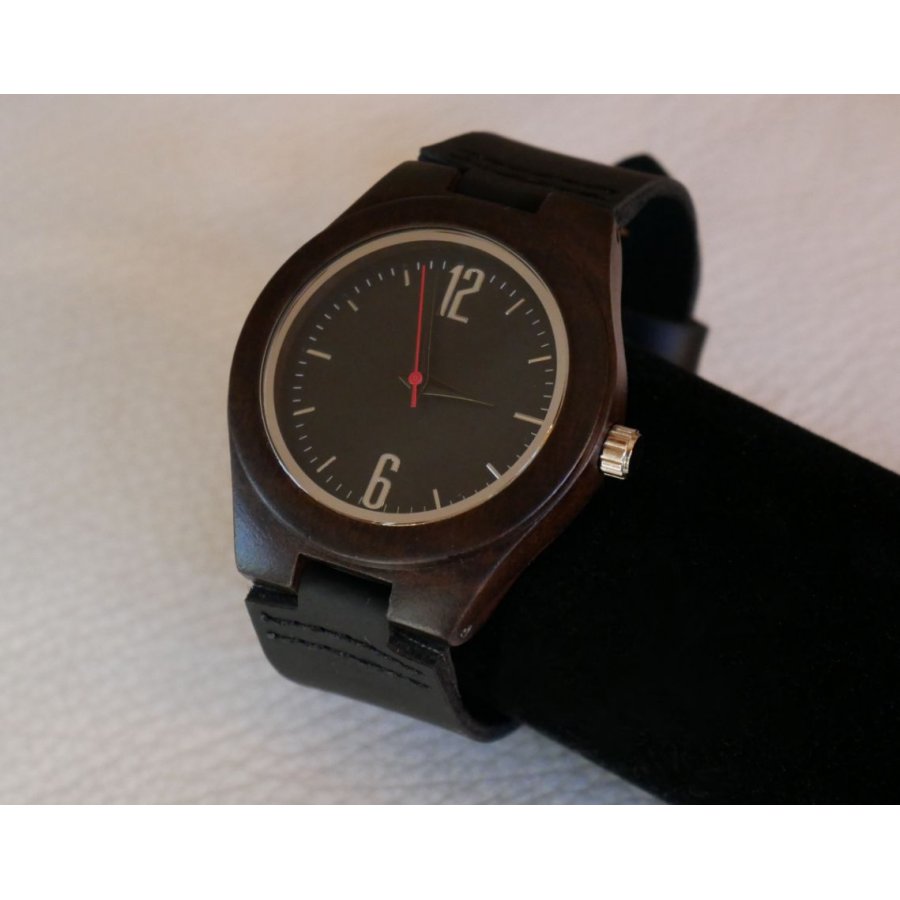 Montre petit cadran bois personnalisable sur cuir Noir 