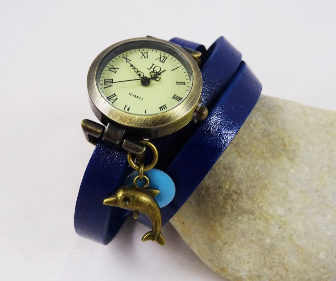 Montre fille bracelet cuir bleu Dauphin