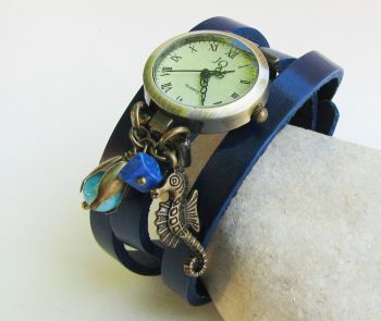 Montre Hippocampe bracelet cuir bleu 3 tours