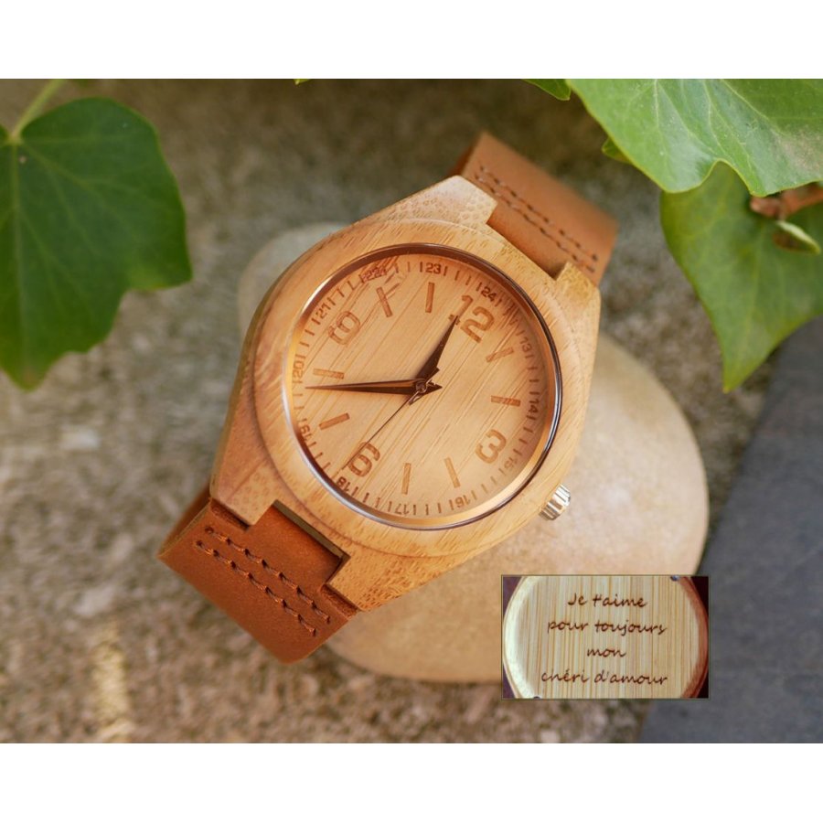 Montre homme bois clair chiffres gravés à personnaliser