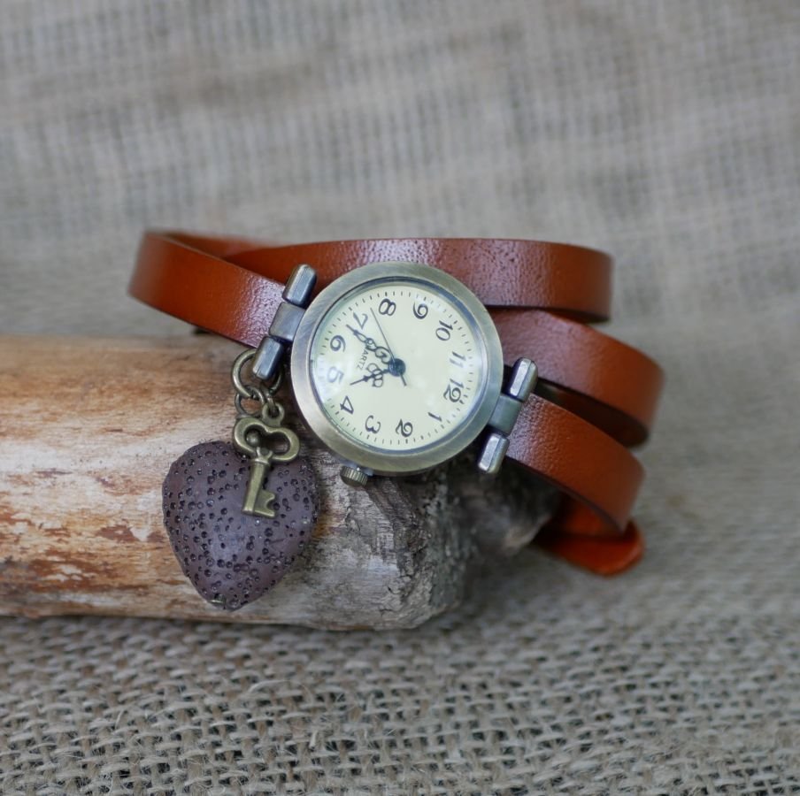 Montre avec Pierre de lave diffuseur bracelet cuir