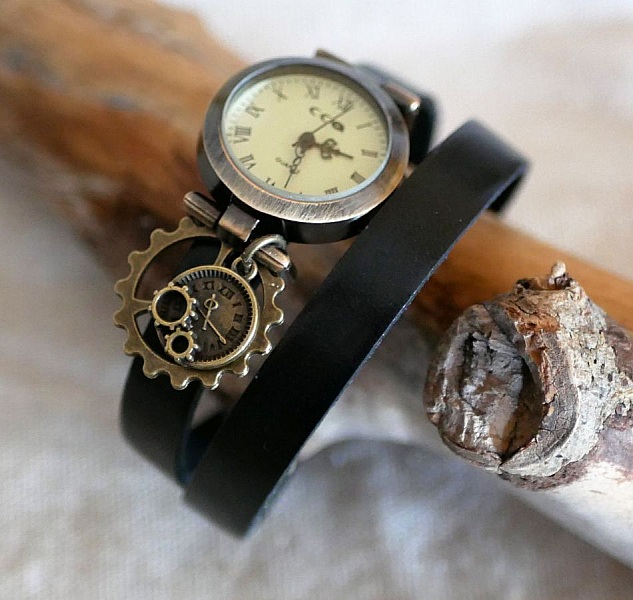 Montre style Steampunk bracelet &agrave; personnaliser en cuir 2 ou 3 tours 