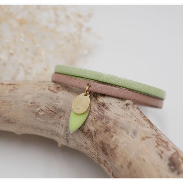 Parure boucles d'oreilles et bracelet cuir aux sequins vert amande