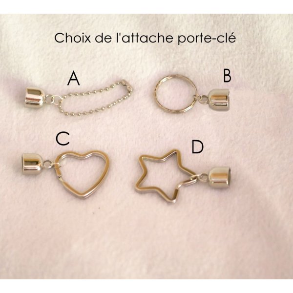 Porte-cl&eacute;s cabochon en bois grav&eacute; personnalis&eacute; et boucle en corde couleur au choix