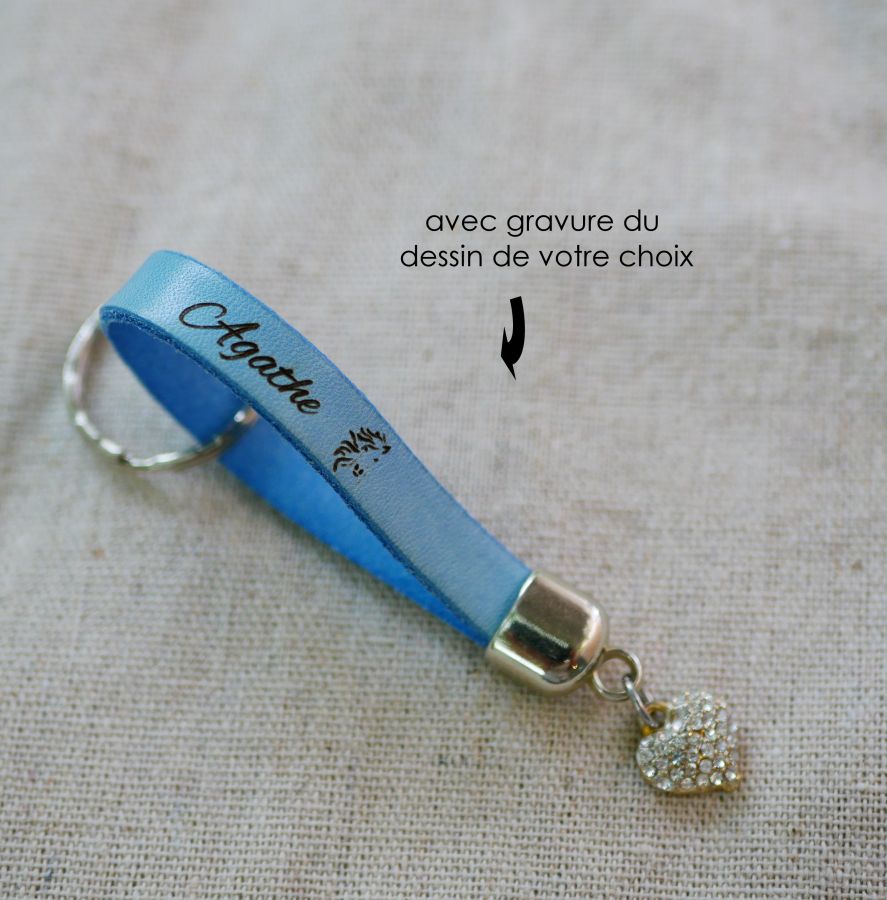 Porte-clefs en cuir à personnaliser par gravure avec pendentif au choix