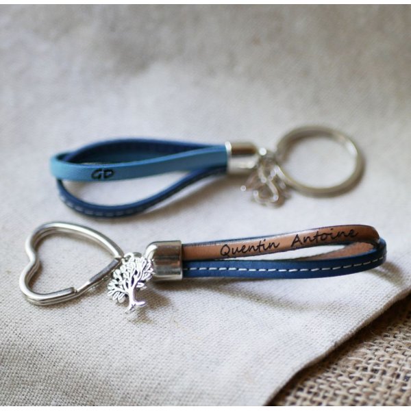 Porte-clefs double cuir à personnaliser par gravure avec pendentif au choix