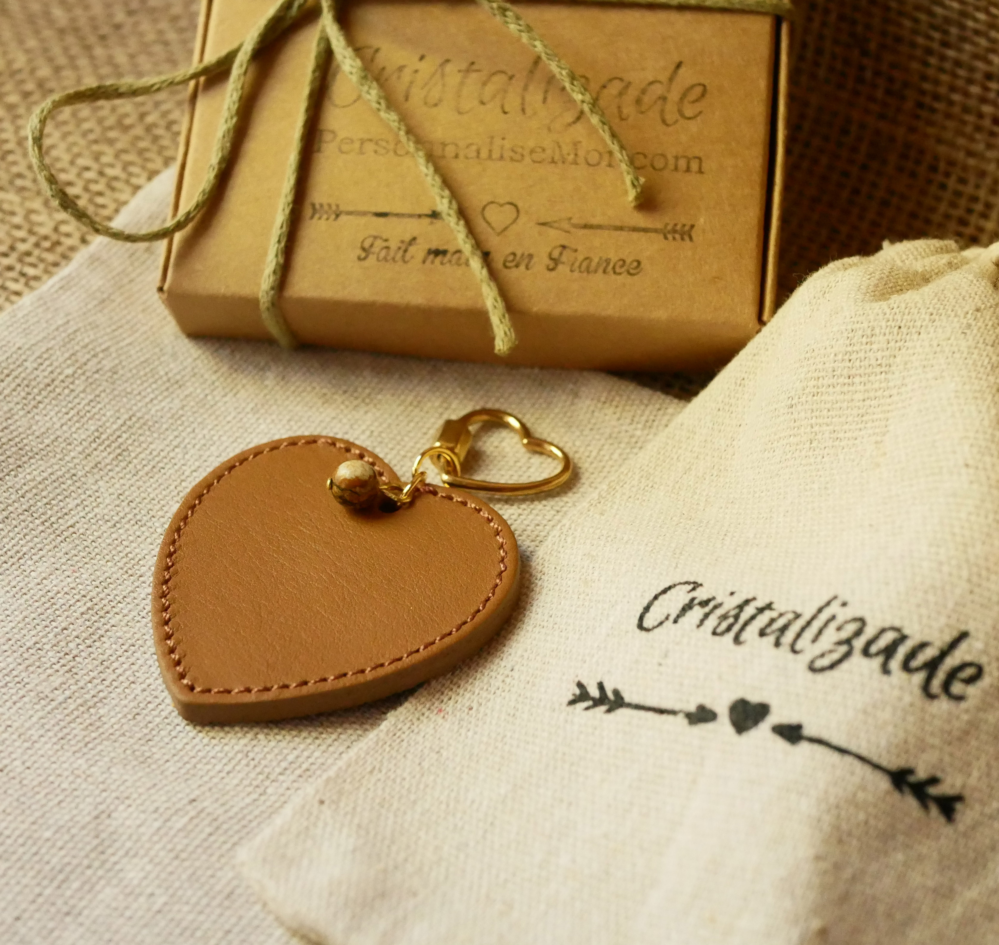 Porte-clés au gros coeur en cuir à graver et personnaliser